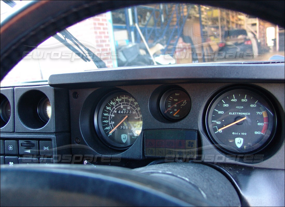 Lamborghini Jalpa 3.5 (1984) with 44,773 Kilometers, being prepared for breaking #4