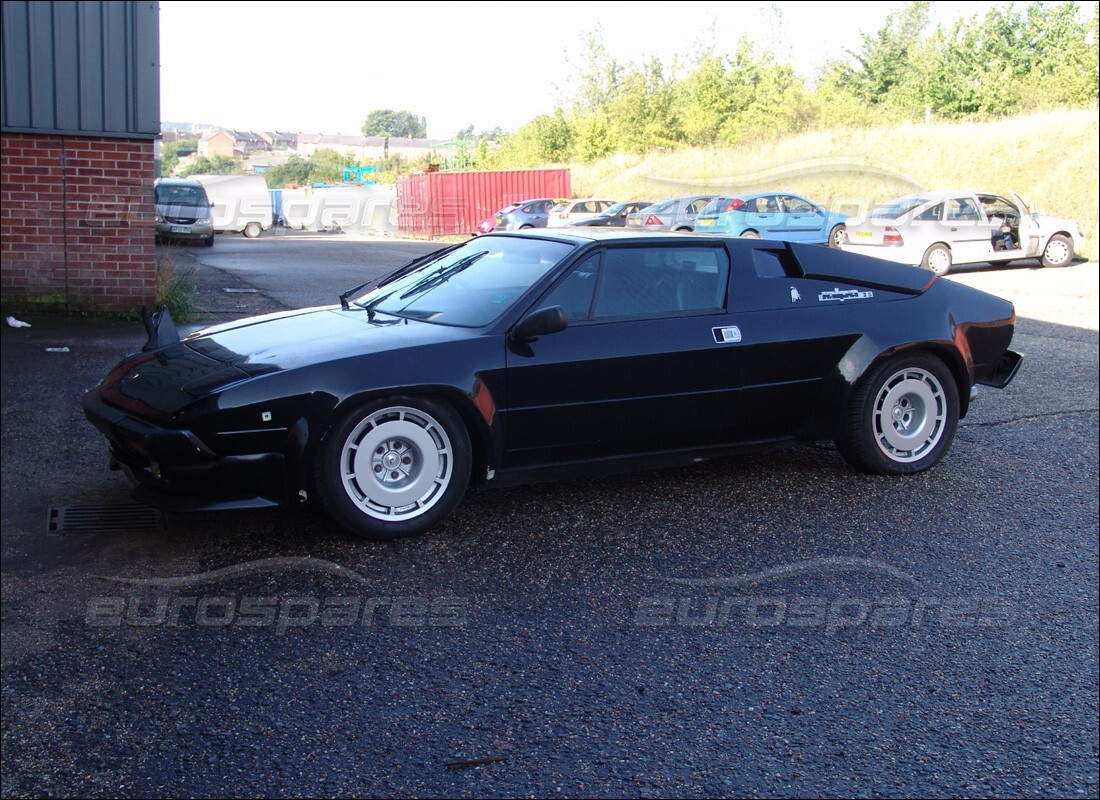 Lamborghini Jalpa 3.5 (1984) with 44,773 Kilometers, being prepared for breaking #8