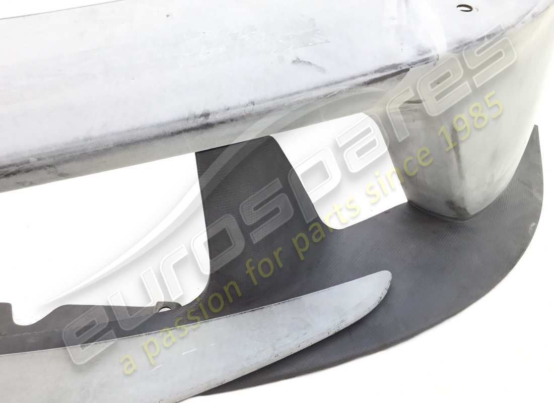 NEW Ferrari COMPLETE FRONT BUMPER. PART NUMBER 85514210 (4)