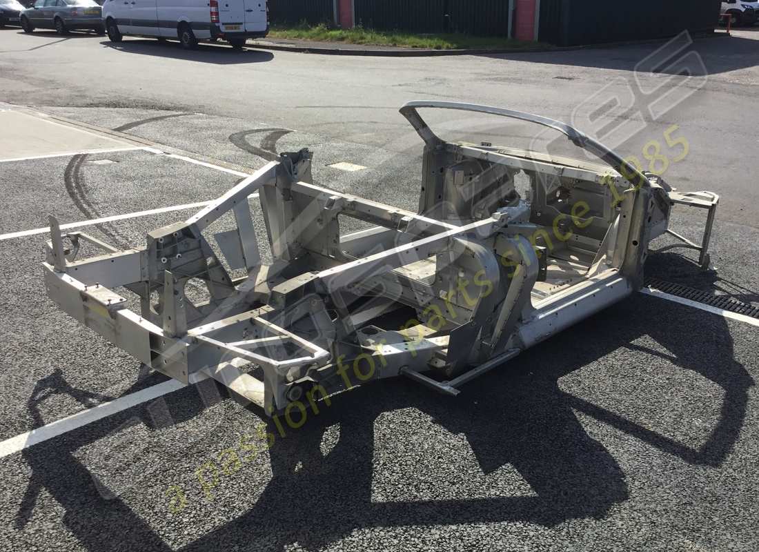 NEW Ferrari COMPLETE CHASSIS SPIDER. PART NUMBER 430SPISHELL (4)