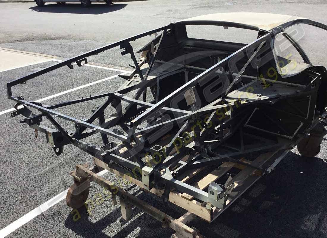 NEW Lamborghini COMPLETE REAR FRAME. PART NUMBER DIA60CHASSIS (5)