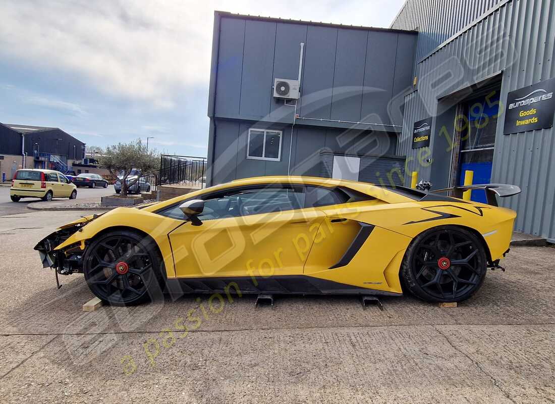 lamborghini lp750-4 sv coupe (2016) with 6,468 miles, being prepared for dismantling #2