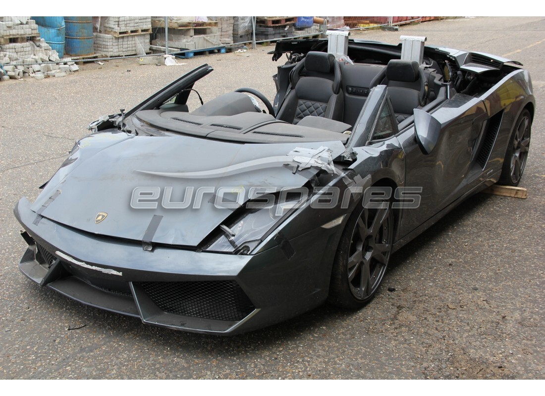 lamborghini lp560-4 spider (2010) with 8,000 miles, being prepared for dismantling #2