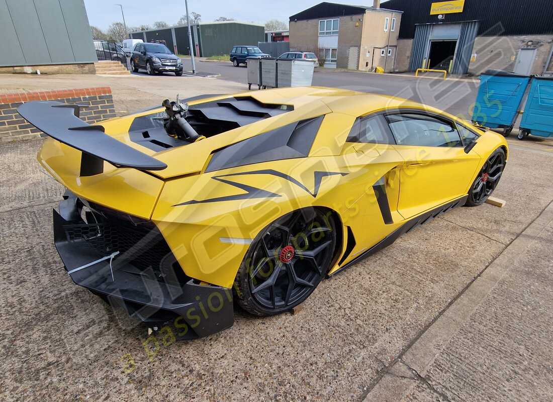 lamborghini lp750-4 sv coupe (2016) with 6,468 miles, being prepared for dismantling #5