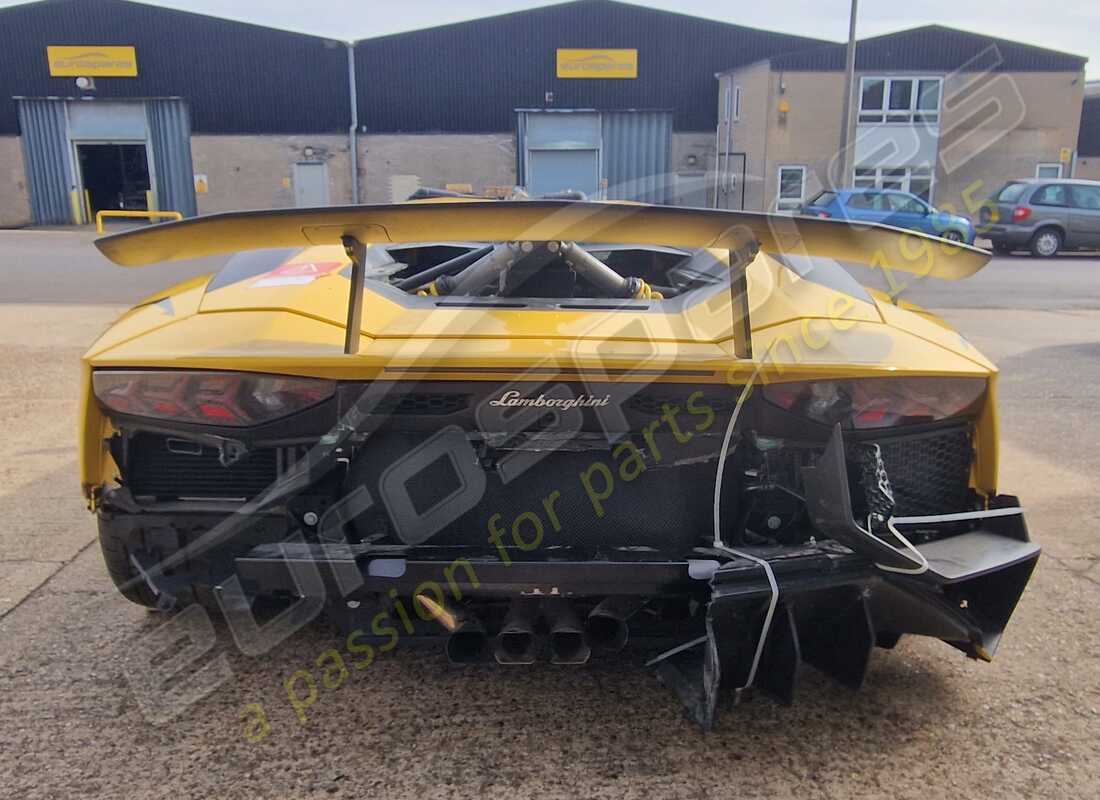 lamborghini lp750-4 sv coupe (2016) with 6,468 miles, being prepared for dismantling #4