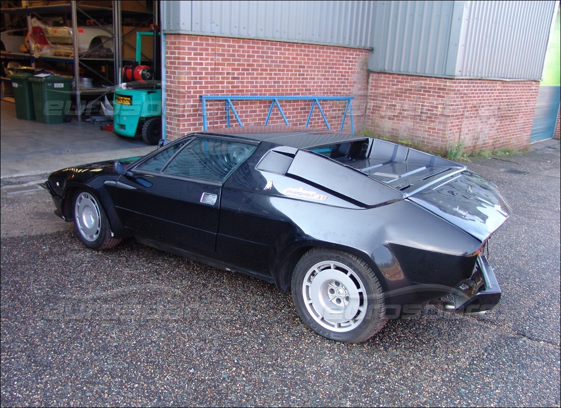 Lamborghini Jalpa 3.5 (1984) with 44,773 Kilometers, being prepared for breaking #9