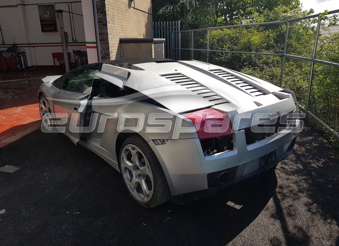 Lamborghini Gallardo Spyder (2006) with 20,000 Kilometers, being prepared for breaking #3