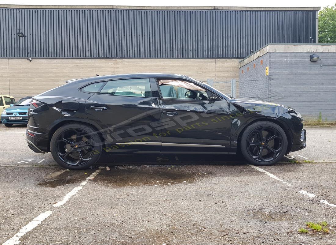 Lamborghini Urus (2019) with 7,805 Miles, being prepared for breaking #6