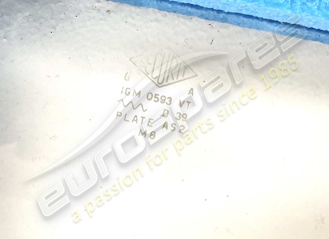 NEW Ferrari RH REAR QUARTER WINDOW. PART NUMBER 30248405 (2)