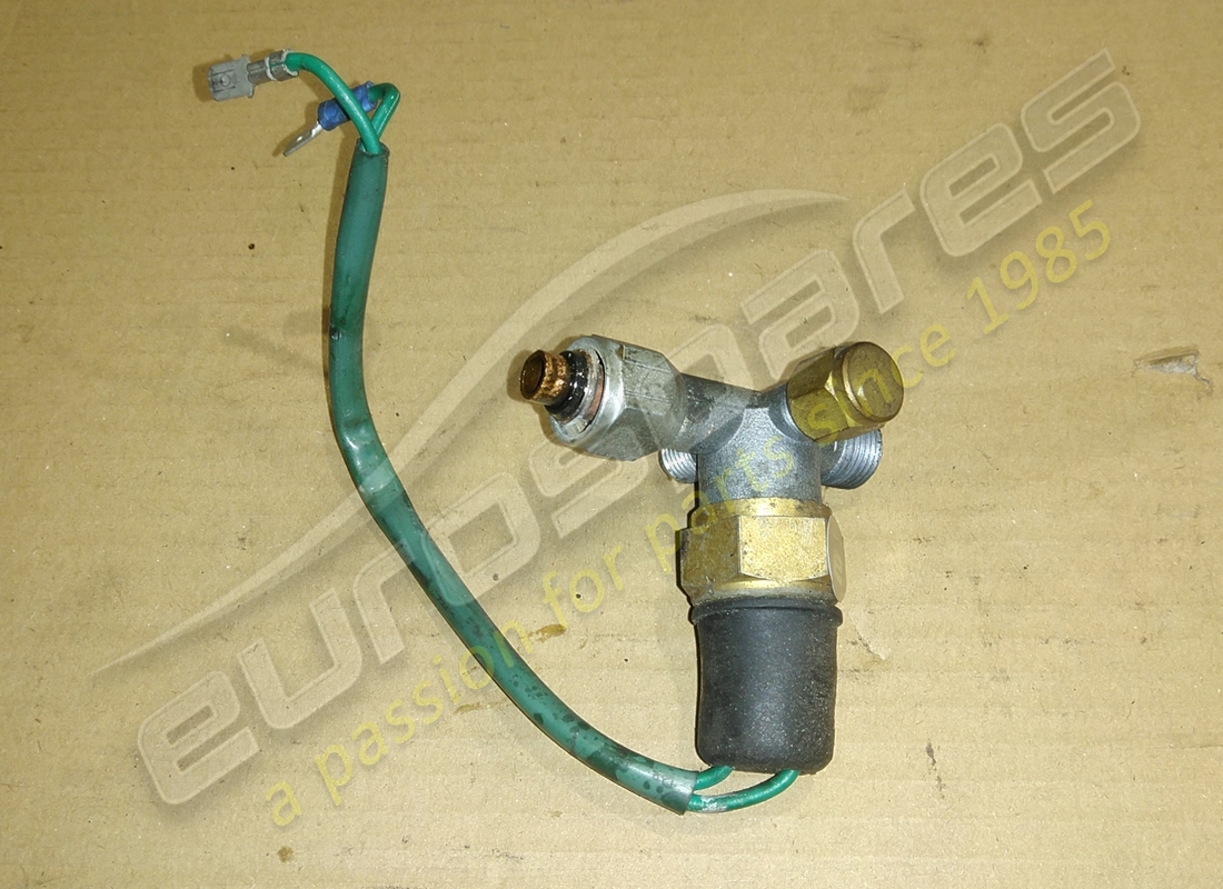 USED Ferrari PRESSURE STAT. PART NUMBER 106646 (1)