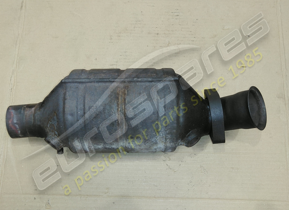 USED Ferrari RH CATALYST . PART NUMBER 176205 (1)