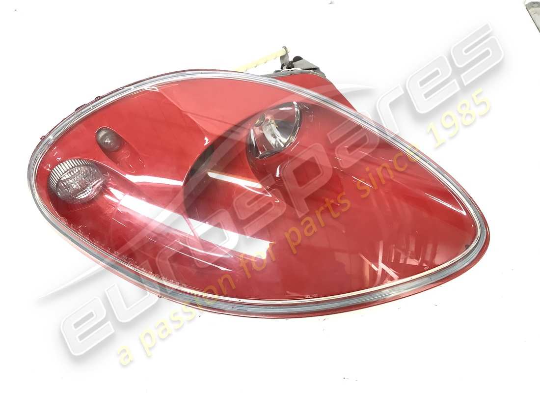 NEW Ferrari RH FRONT HEADLAMP ROSSO CORSA RED (RHD - XENON). PART NUMBER 72001369 (1)