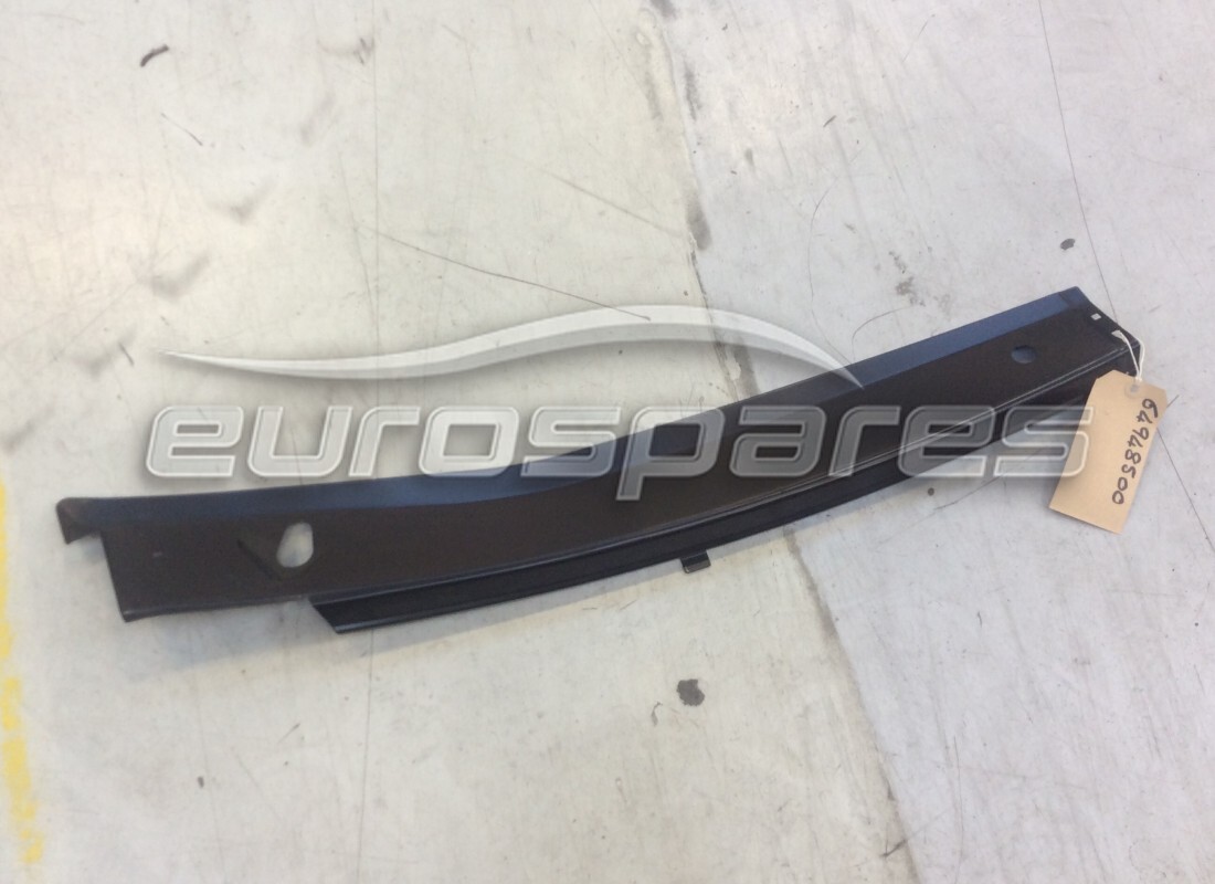 NEW Ferrari LH OUTER MOULDING LHD PART NUMBER 64948500 (1)