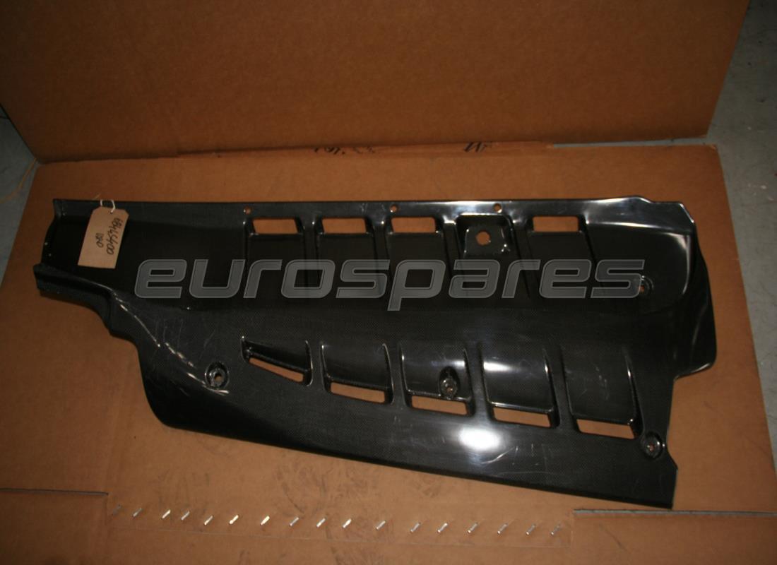 USED Ferrari LH FRONT PANEL -CARBON PAN . PART NUMBER 68445400 (1)