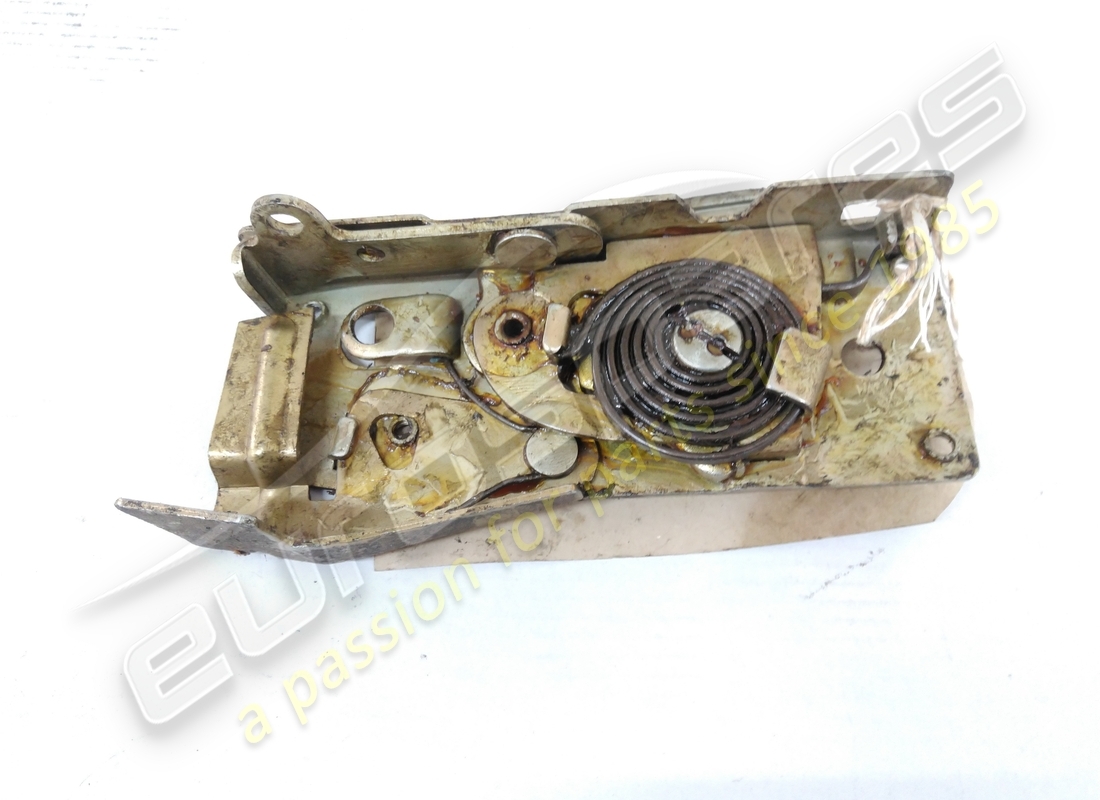 NEW (OTHER) Ferrari RH DOOR LOCK . PART NUMBER 2433017201 (1)