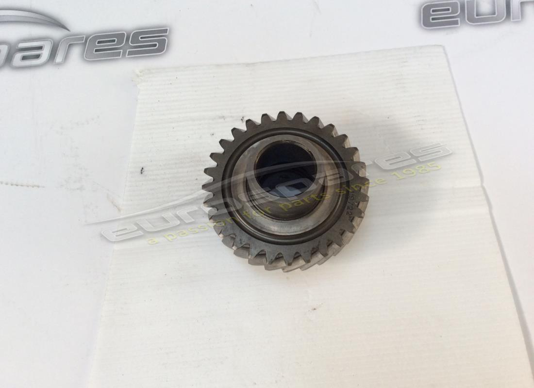 USED Ferrari INTERMEDIATE GEAR . PART NUMBER 119722 (1)