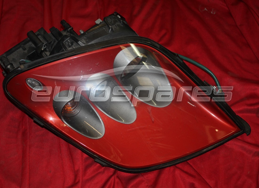 USED Ferrari RH HEADLIGHT ROSSO LHD PART NUMBER 69181487 (1)