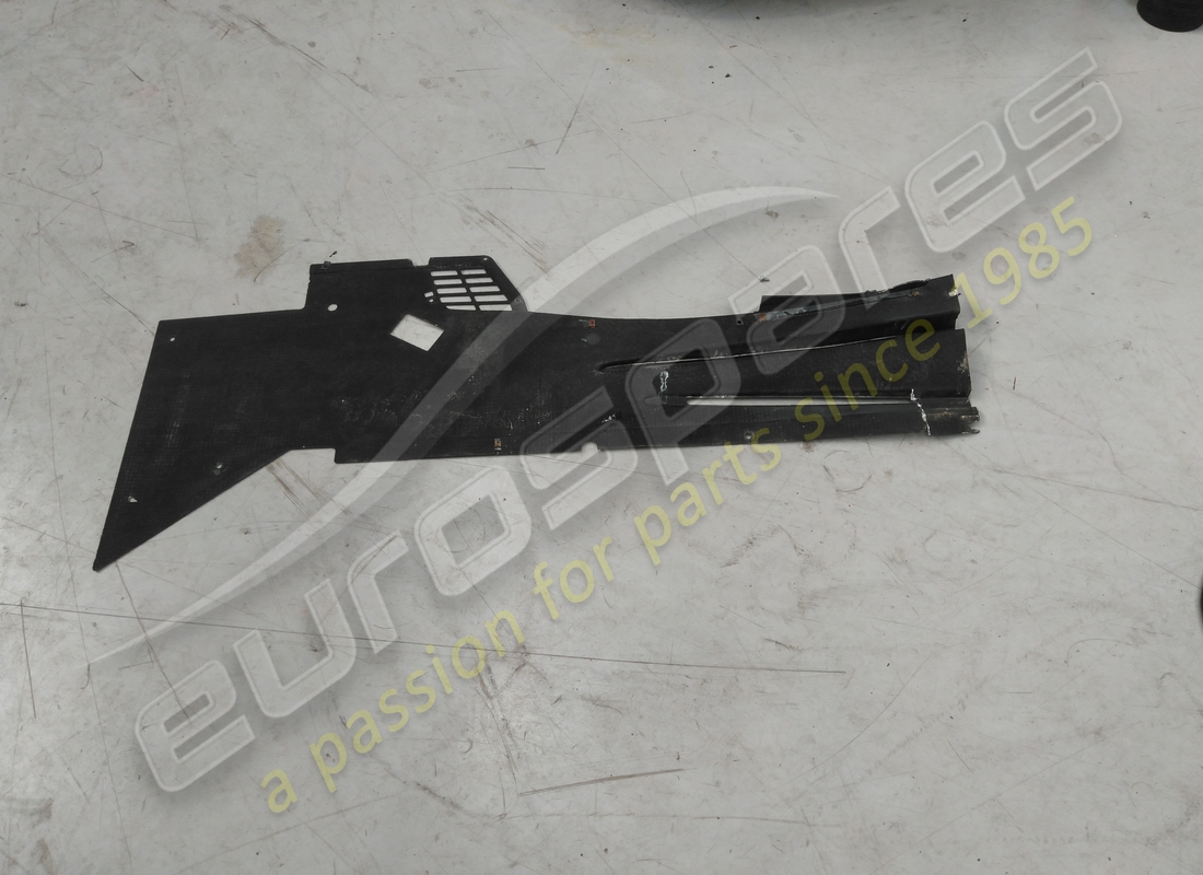 DAMAGED Lamborghini CD ENHANCING UNDER . PART NUMBER 470825212C (1)