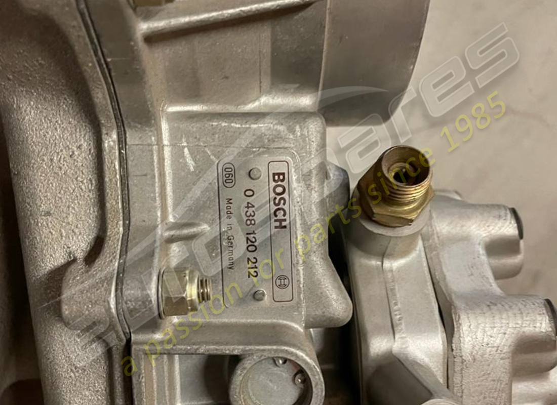 NEW FERRARI COMPLETE FUEL METERING DEVICE. PART NUMBER 129507A (5) new ferrari complete fuel metering device. part number 129507a (5)