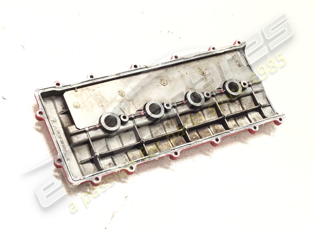 used maserati lh cam cover assembly. part number 585008701 (2)