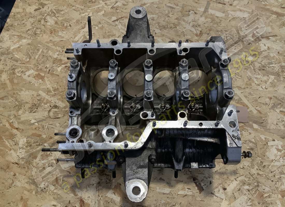 USED FERRARI F355 CRANKCASE. PART NUMBER 164025 (1) used ferrari f355 crankcase. part number 164025 (1)