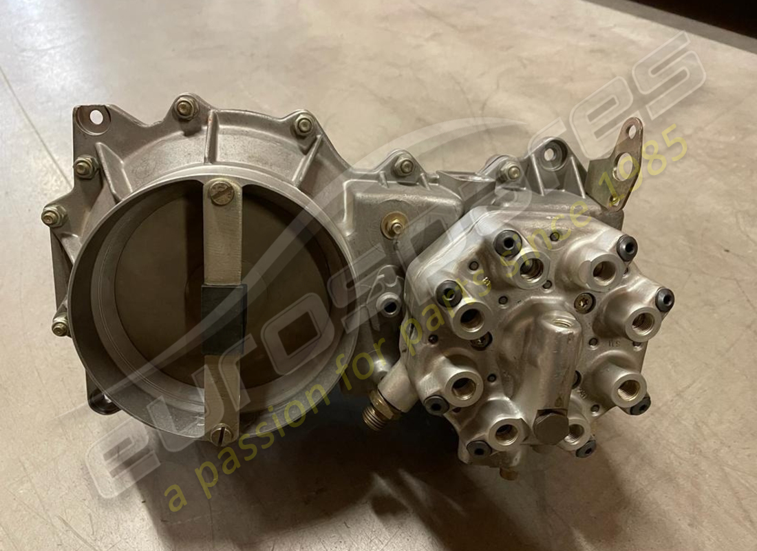 NEW FERRARI COMPLETE FUEL METERING DEVICE. PART NUMBER 129507A (4) new ferrari complete fuel metering device. part number 129507a (4)