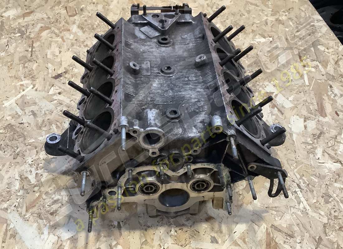 USED FERRARI F355 CRANKCASE. PART NUMBER 164025 (3) used ferrari f355 crankcase. part number 164025 (3)