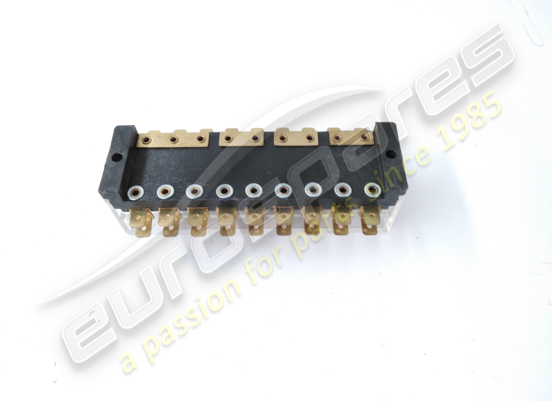 NEW (OTHER) FERRARI LH BLACK FUSE BOX COMPLETE. PART NUMBER 60278702 (4) new (other) ferrari lh black fuse box complete. part number 60278702 (4)