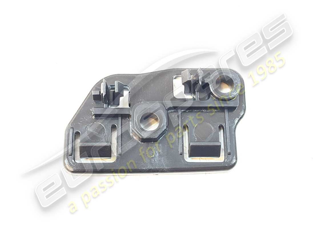 NEW MASERATI RH LATERAL BRACKET. PART NUMBER 670004442 (2) new maserati rh lateral bracket. part number 670004442 (2)