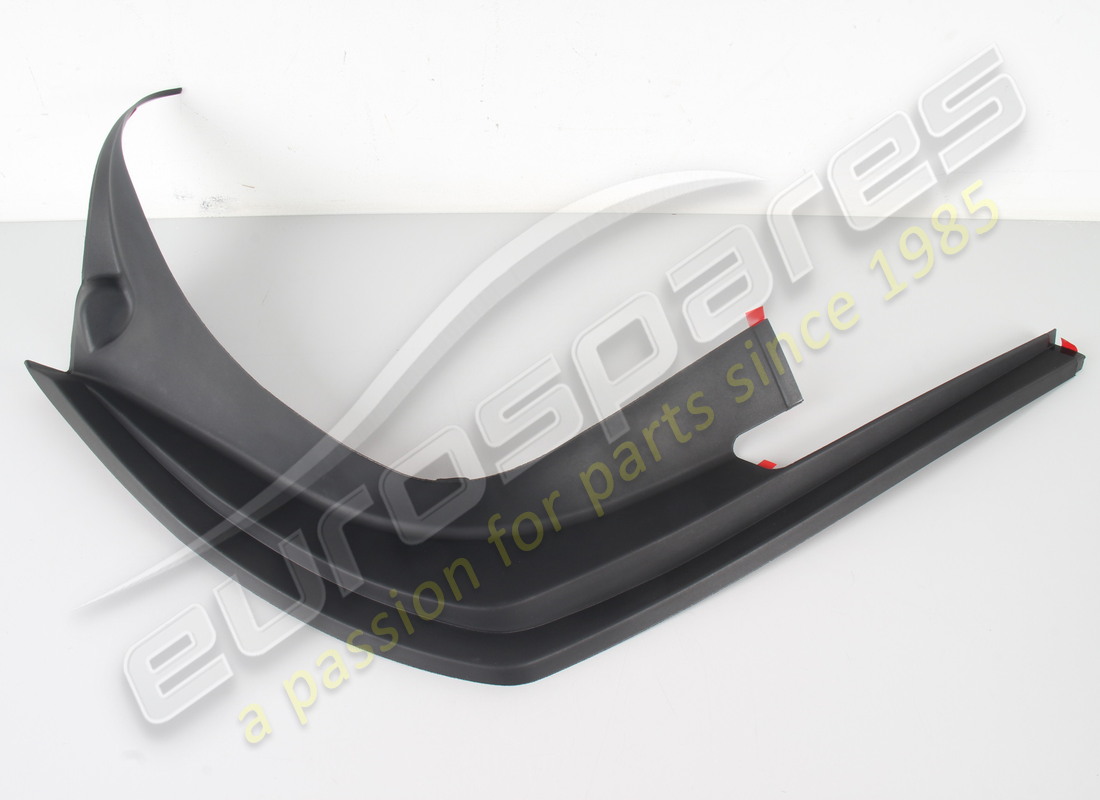 NEW MASERATI RH OUTER COVER. PART NUMBER 68474100 (1) new maserati rh outer cover. part number 68474100 (1)