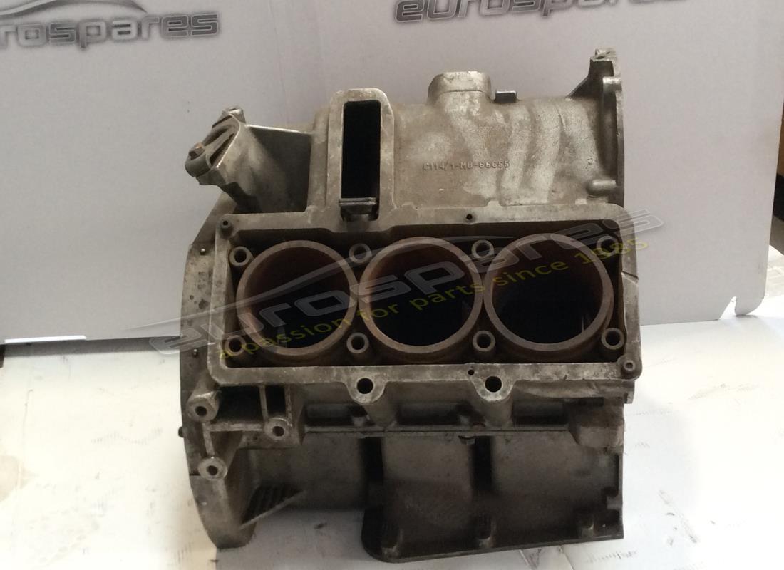 USED Maserati BASAMENTO CILINDRI COMPLETO DI CANNE . PART NUMBER 5432180 (1)