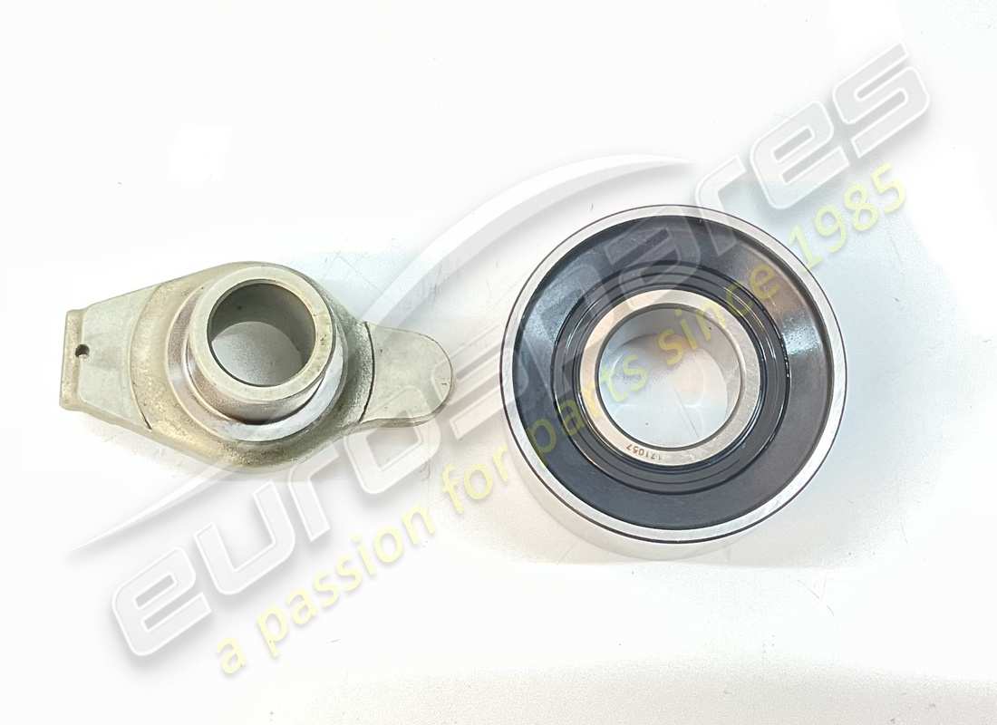 NEW FERRARI IDLER BEARING KIT+SUPP PLATE. PART NUMBER 70000933 (2) new ferrari idler bearing kit+supp plate. part number 70000933 (2)