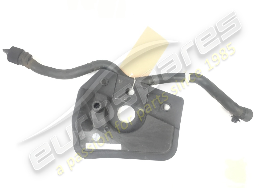 used maserati cplunder-windshield water ta. part number 670009518 (2)