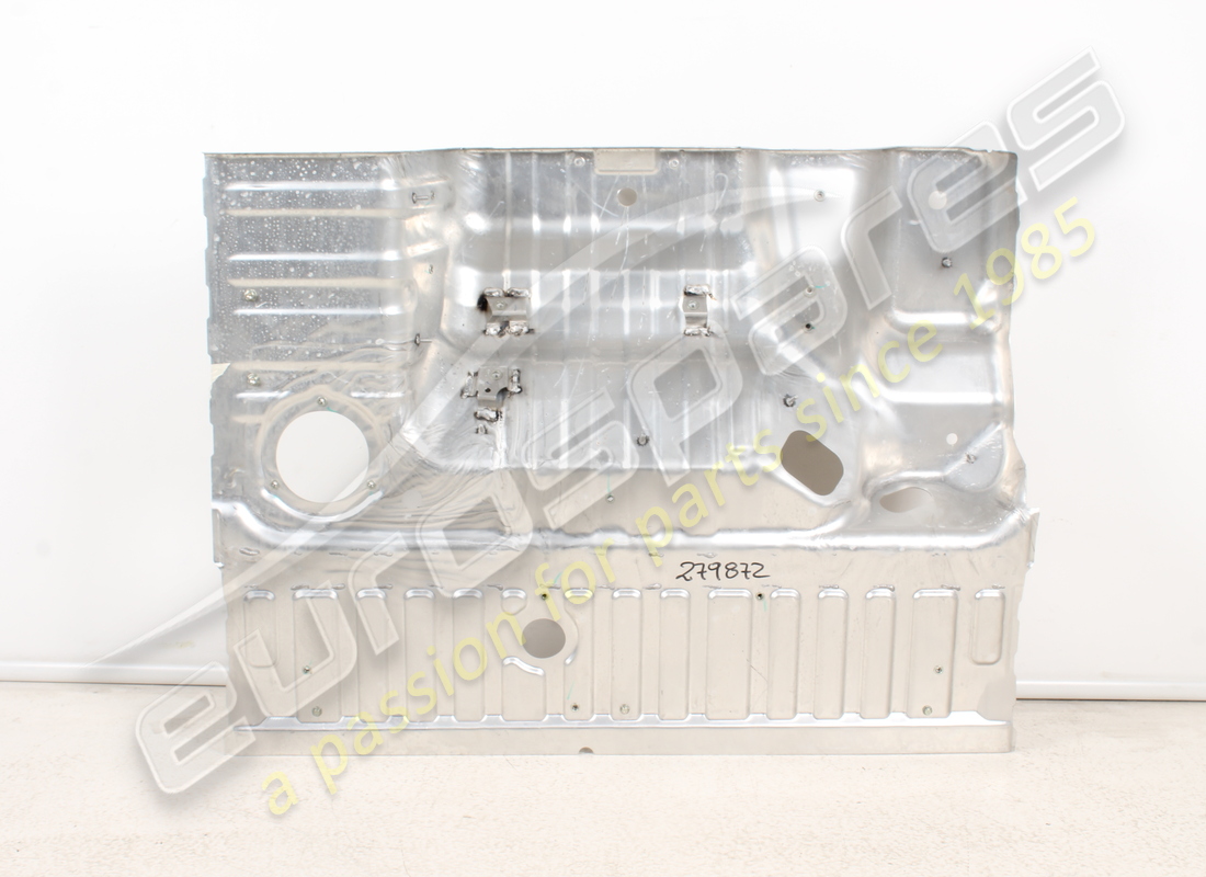 NEW FERRARI SERVICES TUB. PART NUMBER 279872 (2) new ferrari services tub. part number 279872 (2)