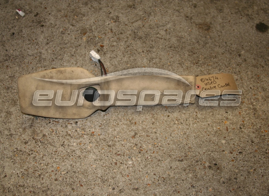 USED FERRARI CENTRAL COMPARTMENT. PART NUMBER 814674.. (1) used ferrari central compartment. part number 814674.. (1)