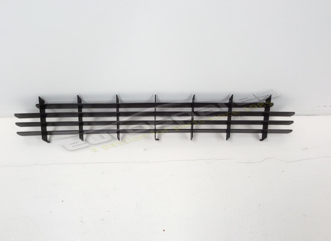 USED Ferrari RADIATOR GRILLE (308QV) . PART NUMBER 61183700 (1)