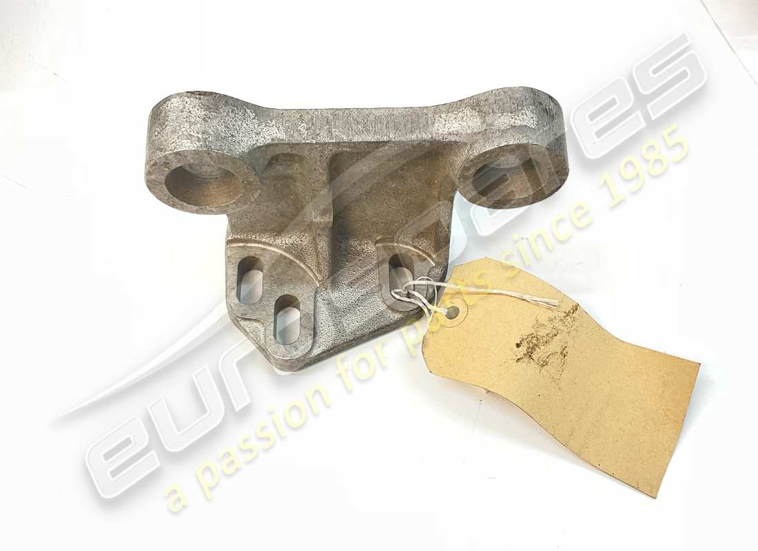 NEW FERRARI AIR CON LOWER BRACKET. PART NUMBER 108056 (3) new ferrari air con lower bracket. part number 108056 (3)