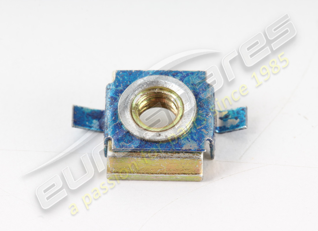 new maserati m5 cage nut. part number 14647690 (1)