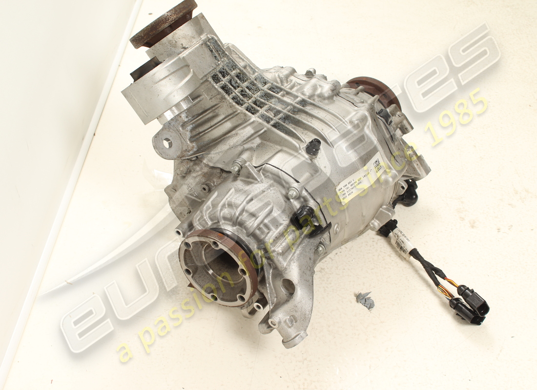 USED LAMBORGHINI REAR DIFFERENTIAL 43/13. PART NUMBER 0BX500043C (2) used lamborghini rear differential 43/13. part number 0bx500043c (2)