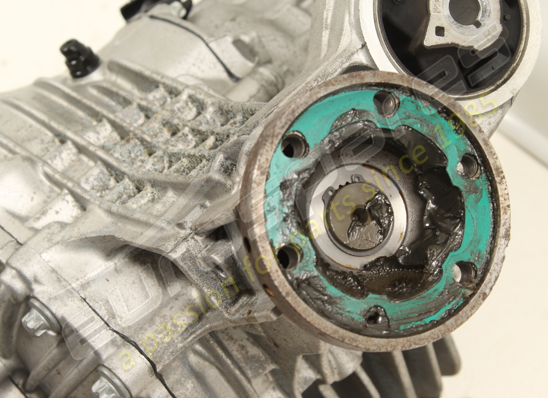 USED LAMBORGHINI REAR DIFFERENTIAL 43/13. PART NUMBER 0BX500043C (5) used lamborghini rear differential 43/13. part number 0bx500043c (5)