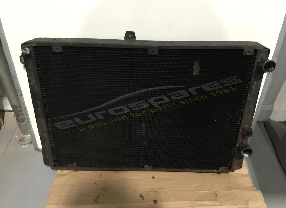 USED MASERATI WATER RADIATOR,4P/8CYL MAN.GEARBO. PART NUMBER 374031100 (1) used maserati water radiator,4p/8cyl man.gearbo. part number 374031100 (1)