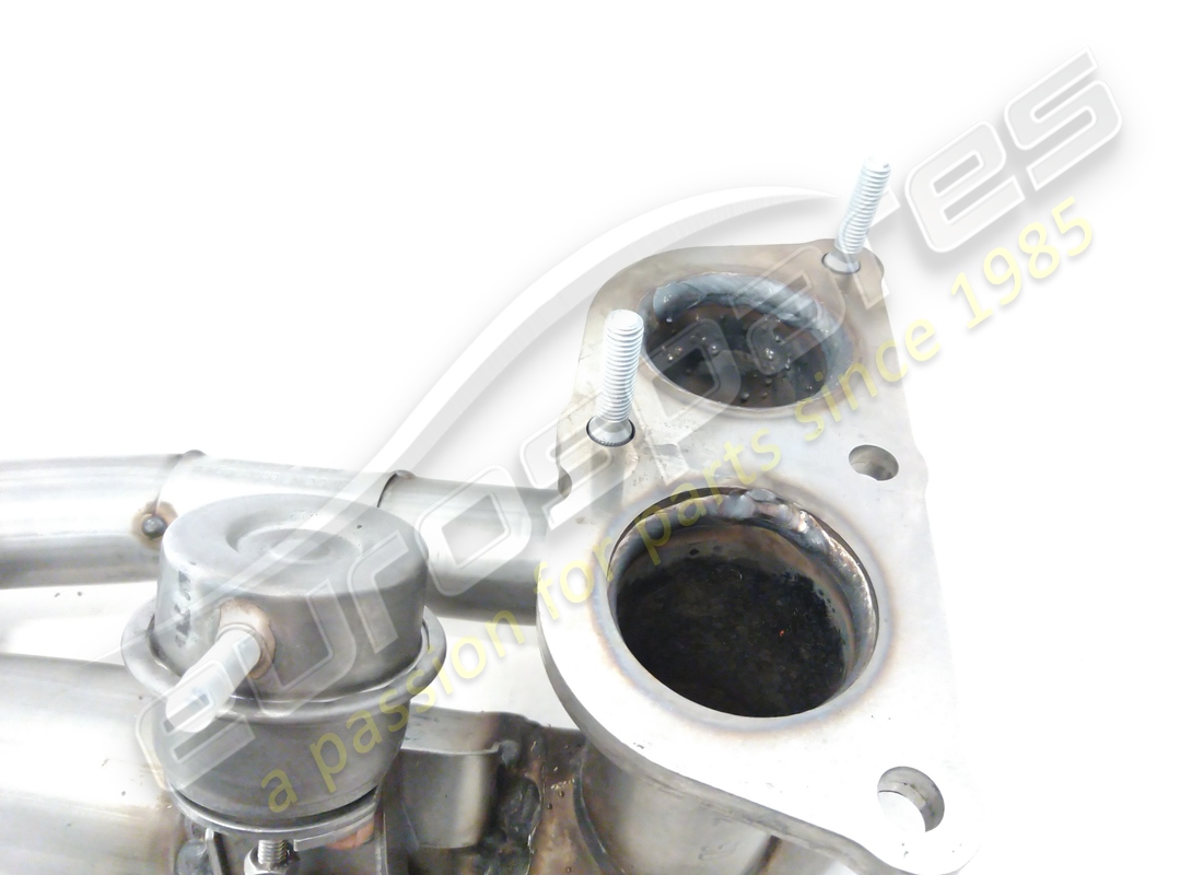 NEW FERRARI COMPLETE LH OUTLET PIPE. PART NUMBER 235962 (2) new ferrari complete lh outlet pipe. part number 235962 (2)