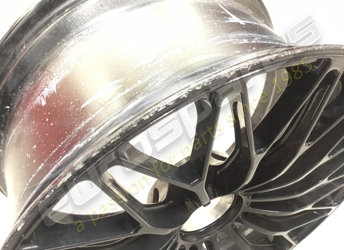 used lamborghini front wheel. part number 470601017ae (2)