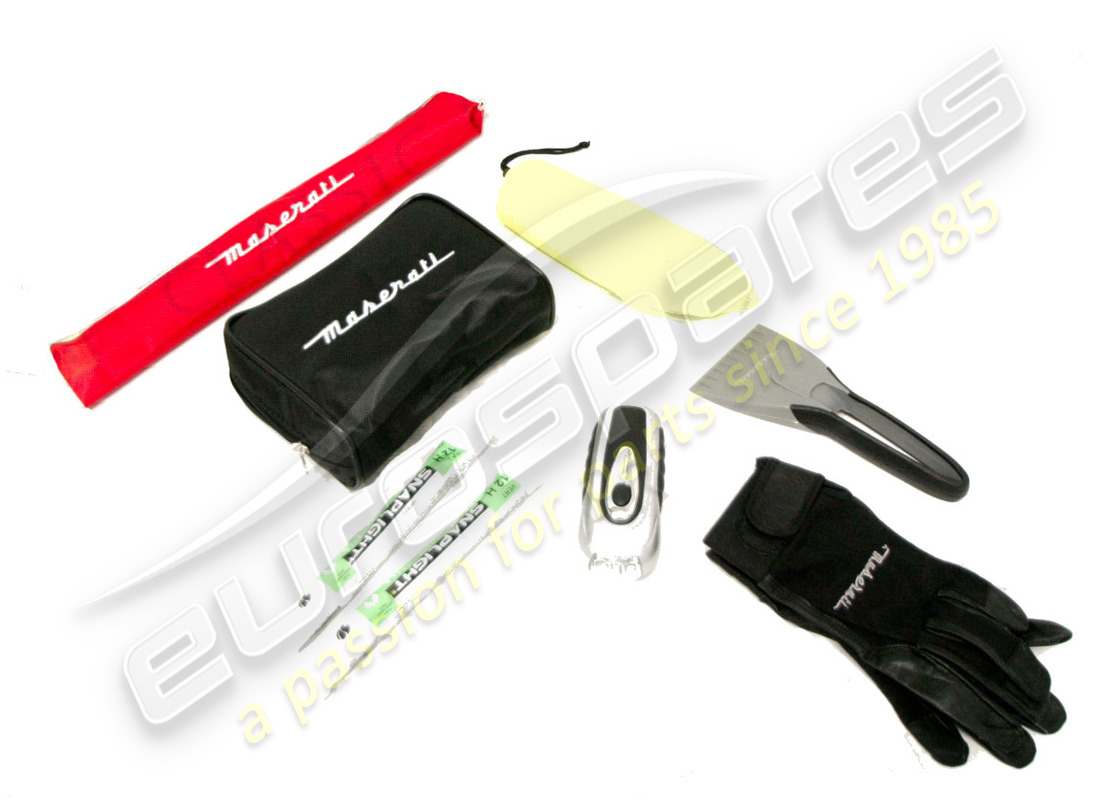 new maserati emergency kit m156. part number 940000281 (1)