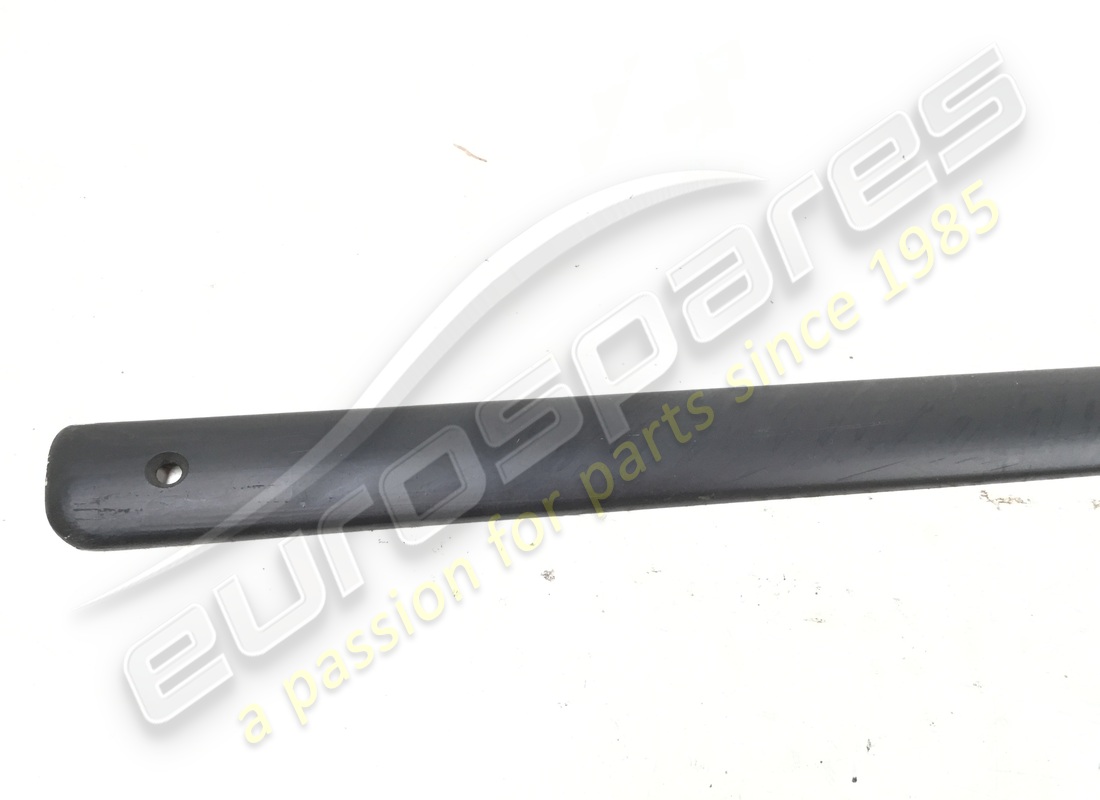 new ferrari rh sill moulding. part number 2534464006 (2)