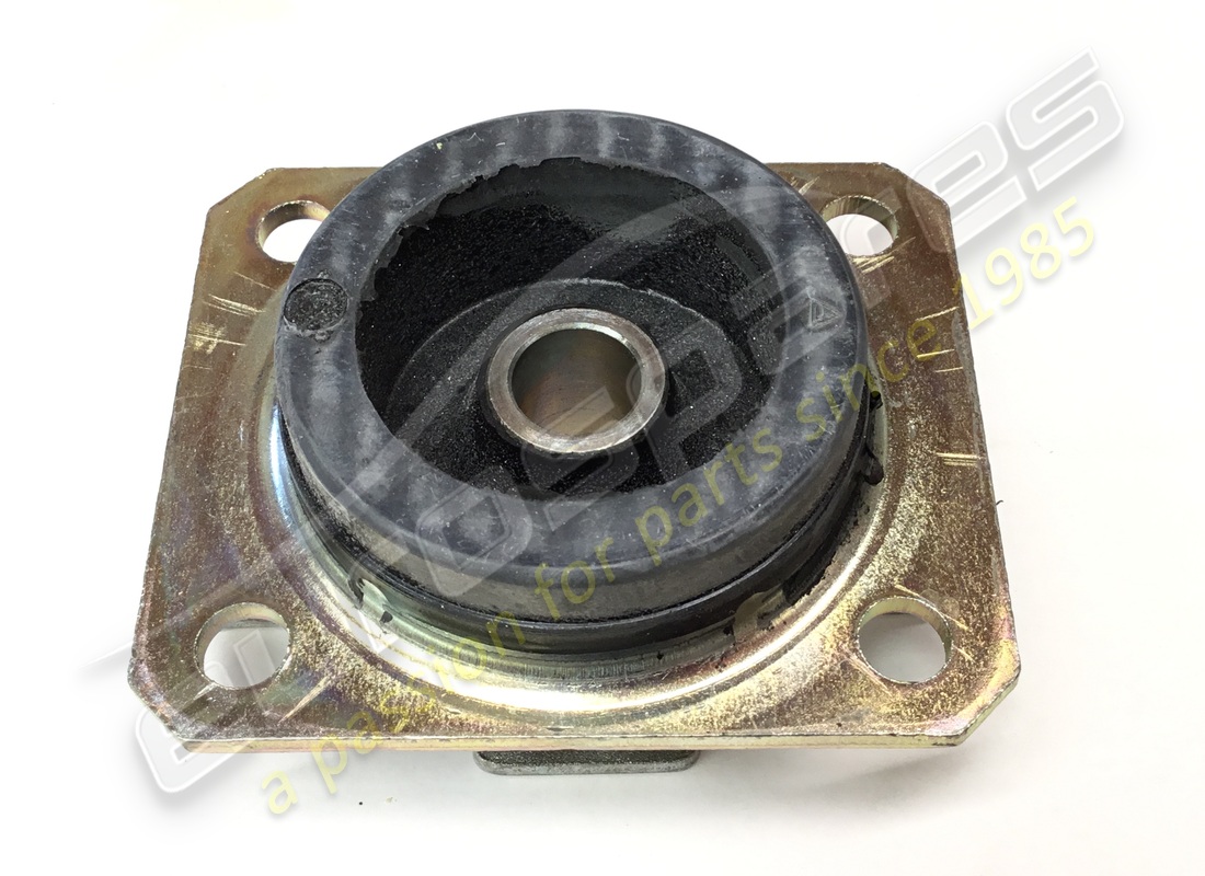 NEW EUROSPARES ENGINE MOUNT. PART NUMBER 216357 (2) new eurospares engine mount. part number 216357 (2)