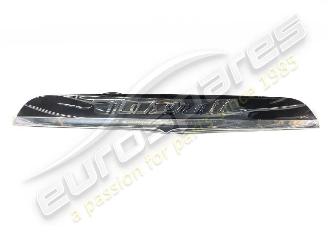 new maserati exterior luggage compt.trim nero. part number 670017275 (1)