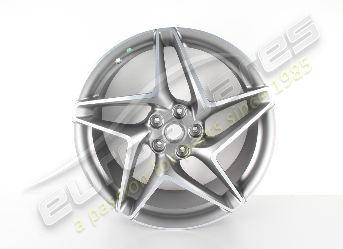NEW FERRARI RH FRONT WHEEL. PART NUMBER 861247 (1) new ferrari rh front wheel. part number 861247 (1)