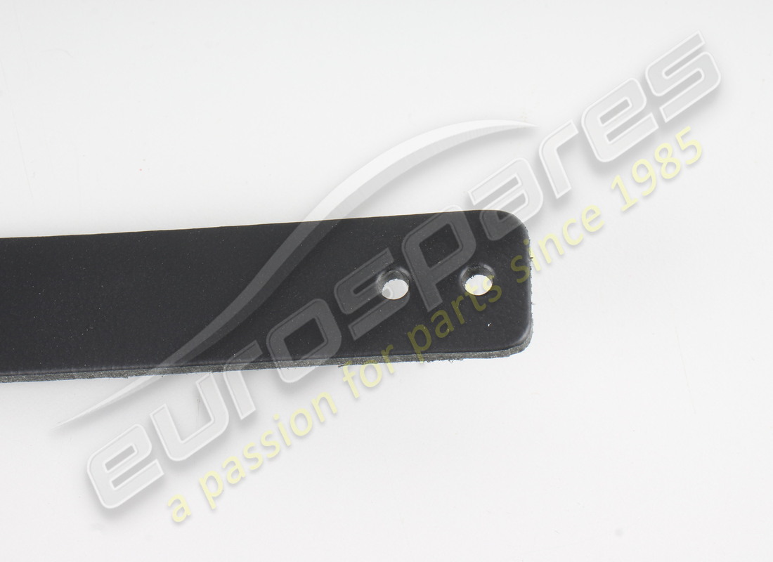 NEW FERRARI BELT WITH BUCKLE FOR TYRE REPAIR. PART NUMBER 68996300 (3) new ferrari belt with buckle for tyre repair. part number 68996300 (3)