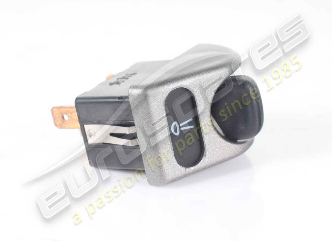 USED FERRARI SWITCH. PART NUMBER 165247 (1) used ferrari switch. part number 165247 (1)